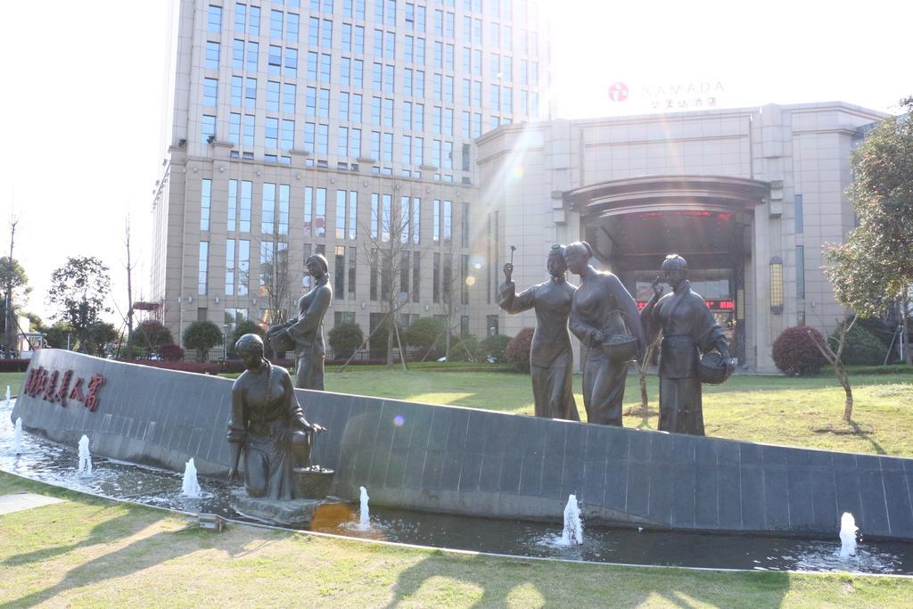 Ramada Yiyang Taojiang Hotel Exterior photo